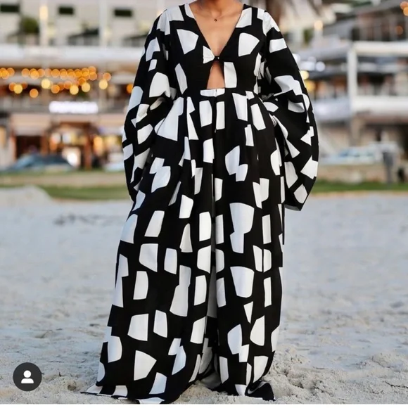 Black and White Geometric Jumpsuit - Picture 1 of 9